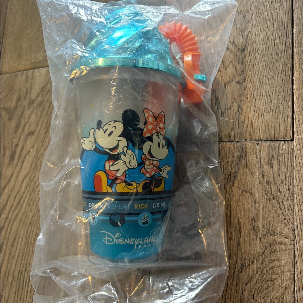 NEW Disneyland Paris Mickey & Minnie Souvenir Cup - Blue with Orange Lid Accent